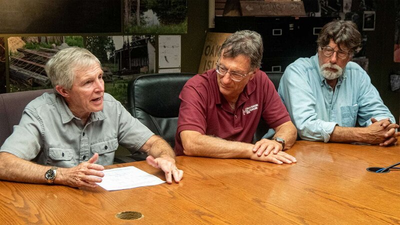 L – R: Craig Tester, Marty Lagina, Rick Lagina – Bild: THE HISTORY CHANNEL /​ A+E Networks