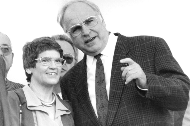 Die Unbeugsamen – Bild: phoenix/​ZDF und Thomas Imo/​Getty Images