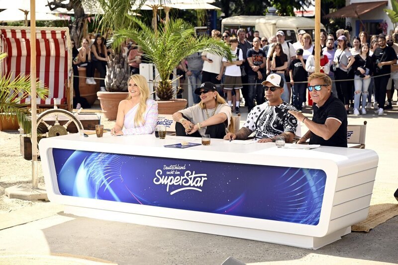 Die Jury mit (v.l.) Beatrice Egli, Loredana, Pietro Lombardi und Dieter Bohlen. +++ – Bild: RTL /​ Markus Hertrich /​ Die Castings
