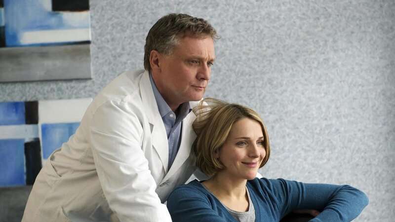 Tür an Tür – Bild: ARD Degeto/​NDR/​Marc Meyerbroeker