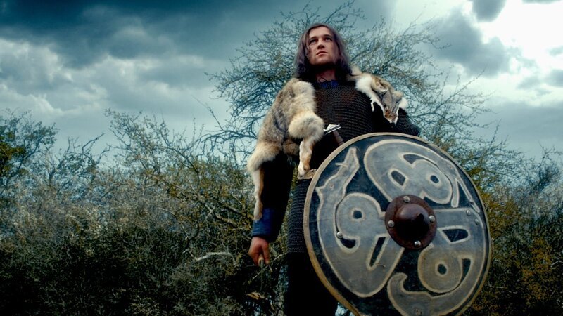 Beowulf ist ein germanischer Krieger. Er ist bereit, sein Leben aufs Spiel zu setzen, um die Dänen von dem Monster Grendel zu befreien. – Bild: ZDF und Holger Neuhäuser