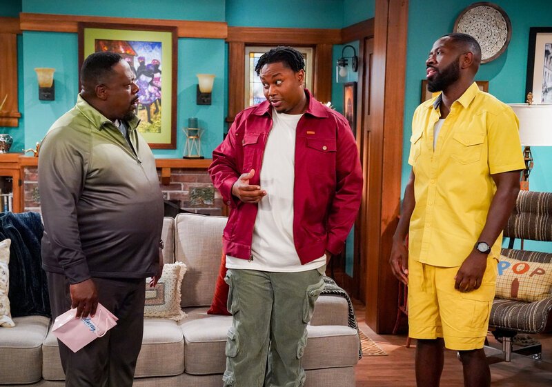 (v.l.n.r.) Calvin Butler (Cedric the Entertainer); Marty Butler (Marcel Spears); Malcolm Butler (Sheaun McKinney) – Bild: CBS Broadcasting Inc. /​ Monty Brinton