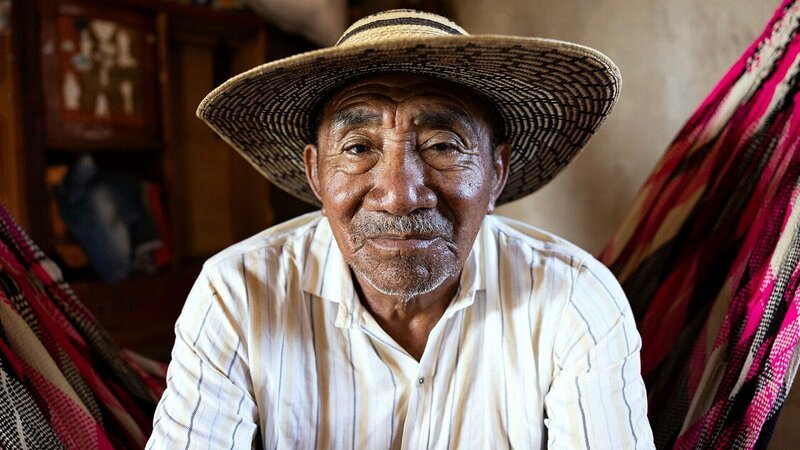 NZZ Format Kolumbiens Traumfischer In Kolumbien kämpft die indigene Volksgruppe der Wayuu um ihr angestammtes Territorium. – Bild: SRF/NZZ Format NZZ Format Kolumbiens Traumfischer In Kolumbien kämpft die indigene Volksgruppe der Wayuu um ihr angestammtes Territorium. – Bild: SRF/NZZ Format