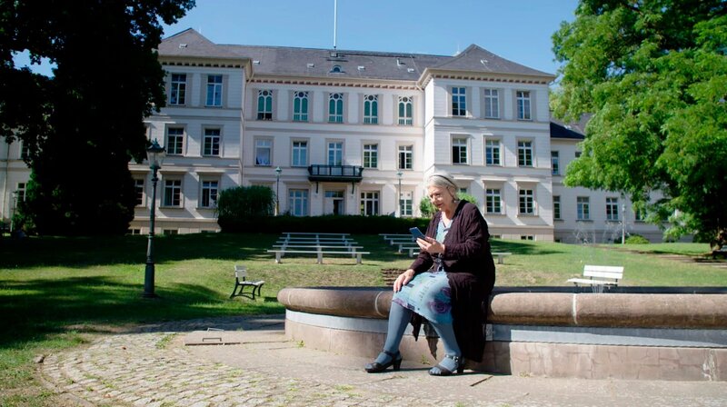 Sonntagskind - Das Leben der Helga Schubert – Bild: NDR/​RABAUKE Filmproduktion