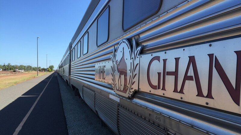 Die Reise mit dem Ghan ist sowohl bei Touristen als auch Einheimischen sehr beliebt. – Bild: N24 Doku