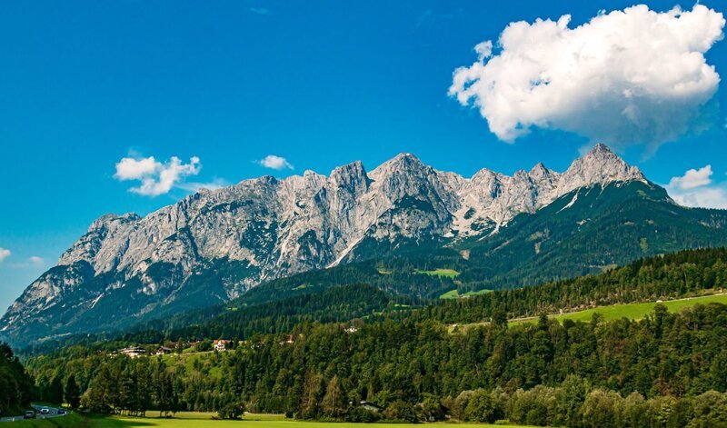 Schöne Aussicht auf das berühmte Tennengebirge, Salzburg, Österreich. – Bild: Depositphotos / moatlspeed / MARTIN ERDNISS Schöne Aussicht auf das berühmte Tennengebirge, Salzburg, Österreich. – Bild: Depositphotos / moatlspeed / MARTIN ERDNISS