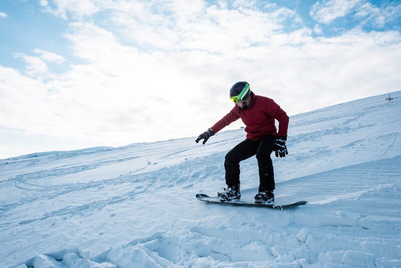 Snowboarder – Bild: depositphotos