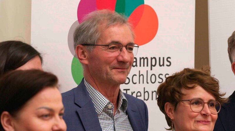 Fünf Bürgerrechtler berichten von ihrem Weg in die DDR-Opposition, über ihre revolutionäre Erweckung im Herbst ’89 und ihren politischen Werdegang in den vergangenen 35 Jahren. – Bild: rbb/​Hoferichter & Jacobs