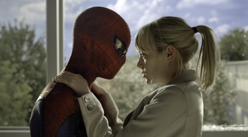 Wahre Liebe kann nichts und niemanden erschüttern: Spiderman (Andrew Garfield, l.) und seine Gwen (Emma Stone, r.) … – Bild: Columbia Pictures Industries, Inc. Wahre Liebe kann nichts und niemanden erschüttern: Spiderman (Andrew Garfield, l.) und seine Gwen (Emma Stone, r.) … – Bild: Columbia Pictures Industries, Inc.