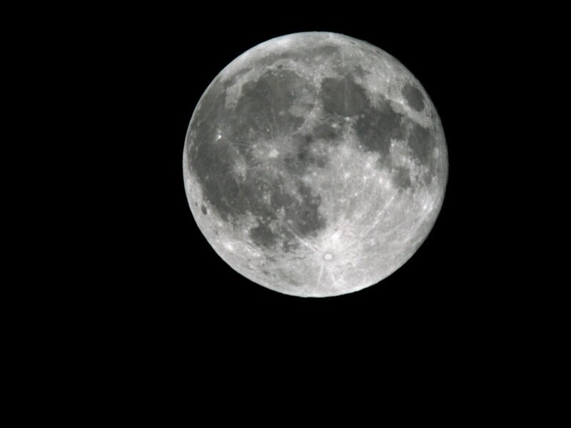 Full Moon – Bild: Depositphotos /​ Alexander Chelmodeev