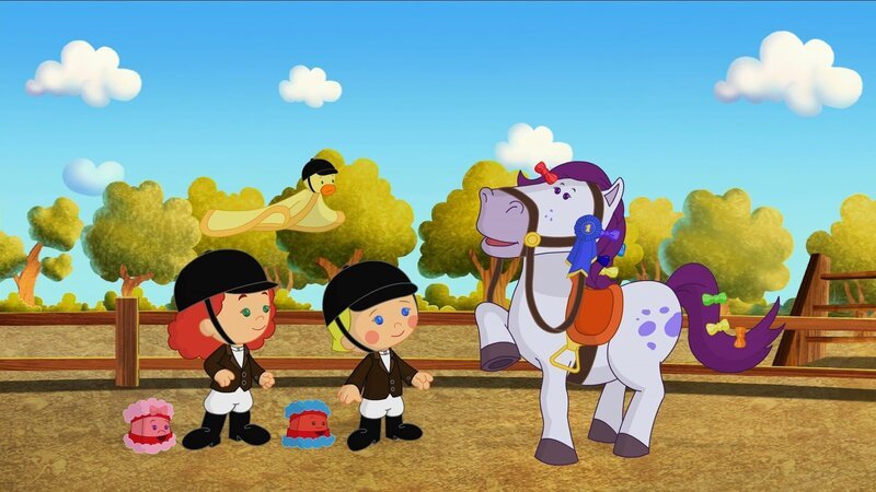 Tanja, QuackQuack, Zoé und Mandy sind auf einem Ponyhof. – Bild: KiKA