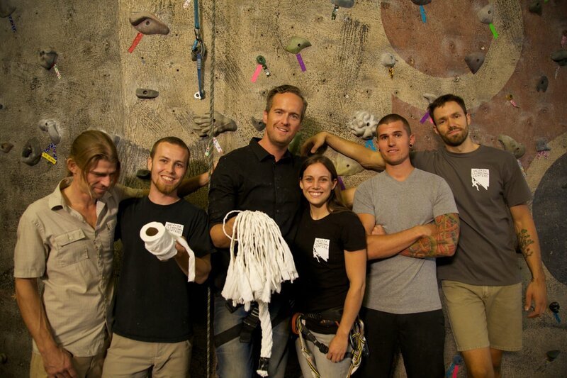 Las Vegas, US: These guys are seasoned rock climbers and they know their gear inside and out, but will Tim’s new rope win them over or leave them hanging? – Bild: FOX Networks /​ National Geographic Channels /​ Justin Bergonzoni
