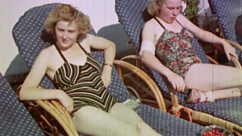 Eva Braun und eine Freundin beim Sonnenbaden. – Bild: ZDF und Spiegel TV