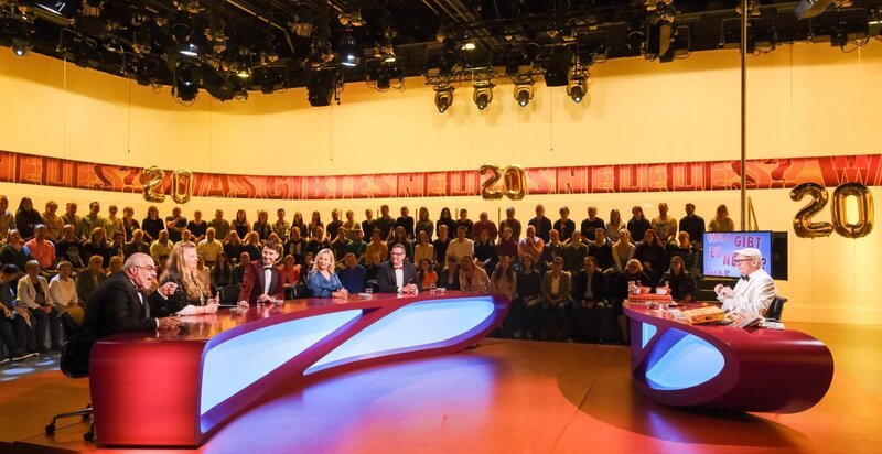 Michael Niavarani, Ulrike Beimpold, Clemens Maria Schreiner, Katharina Straßer, Viktor Gernot, Oliver Baier – Bild: ORF/​Günther Pichlkostner