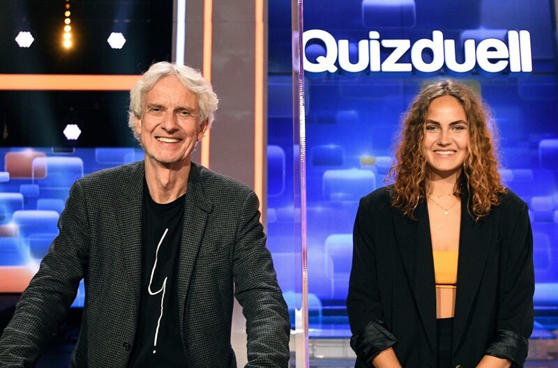 Die Kandidaten des Teams „Carrière“: Matthieu Carrière (l.), Schauspieler und Elena Carrière (r.), Model und Influencerin. – Bild: ARD/​Uwe Ernst