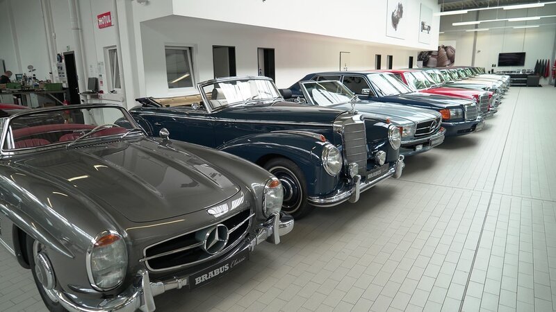 Brabus Classic in Bottrop hat sich auf die Restauration von Oldtimern spezialisiert. In monatelanger Handarbeit werden die Klassiker bis ins letzte Detail in ihren Ursprungszustand versetzt. – Bild: truejokx productions/ Thomas Riek/ WeltN24 GmbH Brabus Classic in Bottrop hat sich auf die Restauration von Oldtimern spezialisiert. In monatelanger Handarbeit werden die Klassiker bis ins letzte Detail in ihren Ursprungszustand versetzt. – Bild: truejokx productions/ Thomas Riek/ WeltN24 GmbH