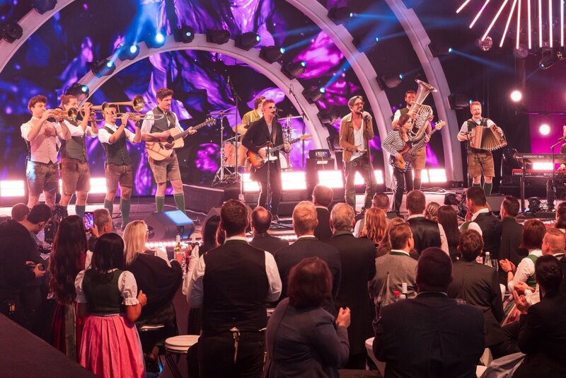 Aufsteirern - Die Show der Volkskultur – Bild: ORF/​Regine Schöttl