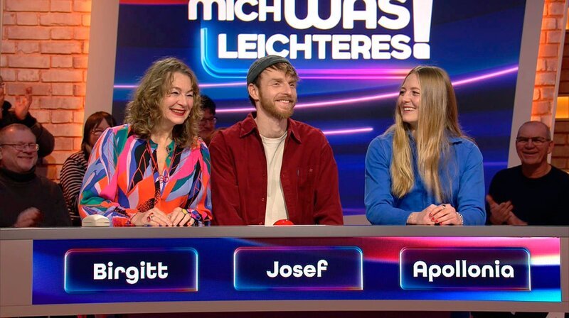 Die Kandidaten Birgitt Binder, Josef Forstmaier und Apollonia Binder. – Bild: NDR/​UFA Show & Faktual