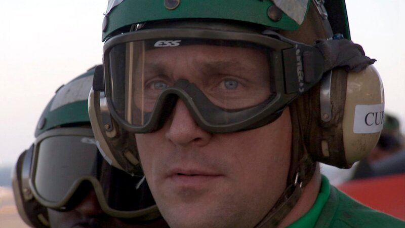 Aircraft Carrier Crewman, Curt Doussett pictured. – Bild: Discovery Channel
