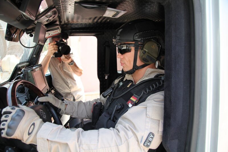 Personenschützer der Bundespolizei in Bagdad bei ZDF-Dreharbeiten. – Bild: Stephan Plöger