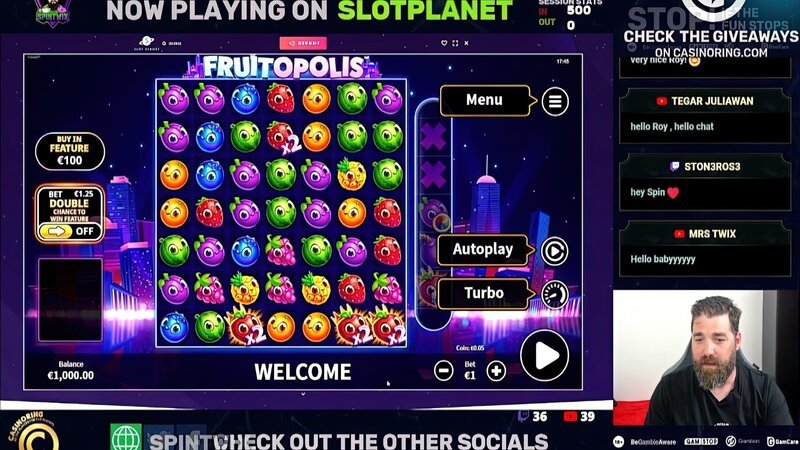 Die Online-Streamer, wie „Spintwix“, verdienen damit Geld, dass sie auf einer Internetplattform live vor Publikum zocken. – Bild: Detlev Konnerth Die Online-Streamer, wie „Spintwix“, verdienen damit Geld, dass sie auf einer Internetplattform live vor Publikum zocken. – Bild: Detlev Konnerth