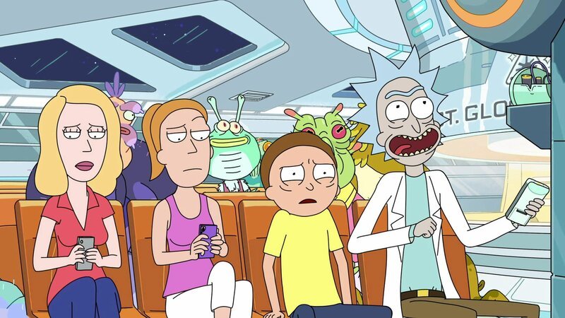 Vorne, l-r: Beth, Summer, Morty, Rick – Bild: Paramount
