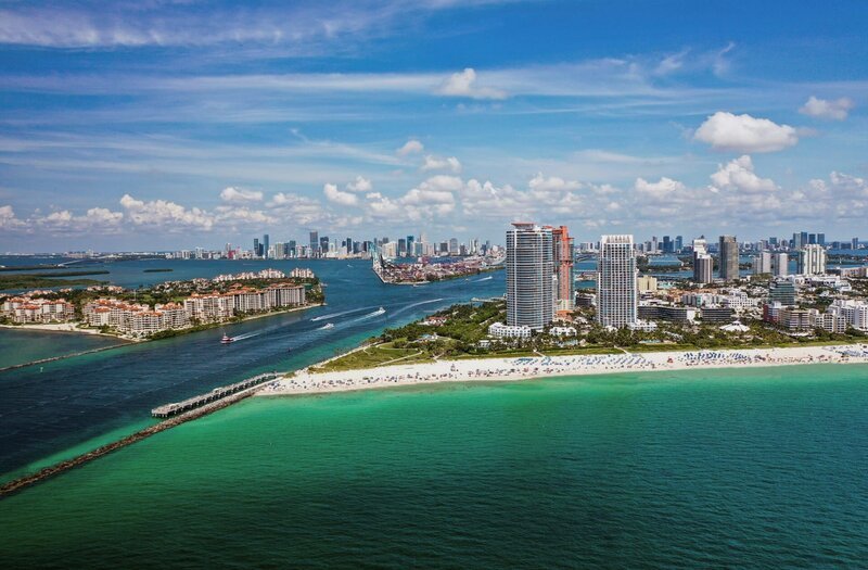 Luftaufnahme von South Beach, einem Stadtviertel in Miami Beach. – Bild: HR/Greater Miami Convention & Visitors Bureau Luftaufnahme von South Beach, einem Stadtviertel in Miami Beach. – Bild: HR/Greater Miami Convention & Visitors Bureau
