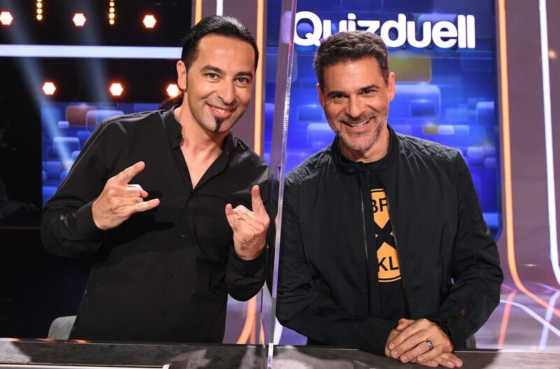 Die Kandidaten des Teams „Comedy“: Bülent Ceylan (l.) und Rick Kavanian (r.), beide Comedians. – Bild: ARD/​Uwe Ernst