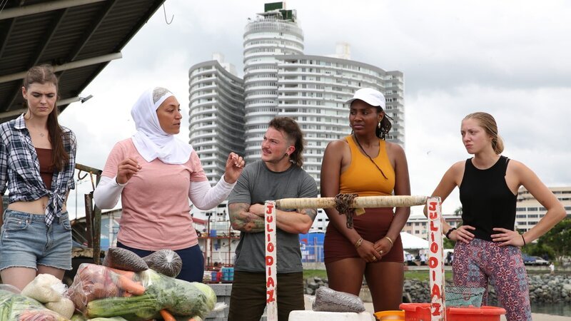 Maddie Witt, Summer Homayed, Elliot Capella, Lashanna Lintamo und Tara Colucci – Bild: Warner Bros. Discovery, Inc.
