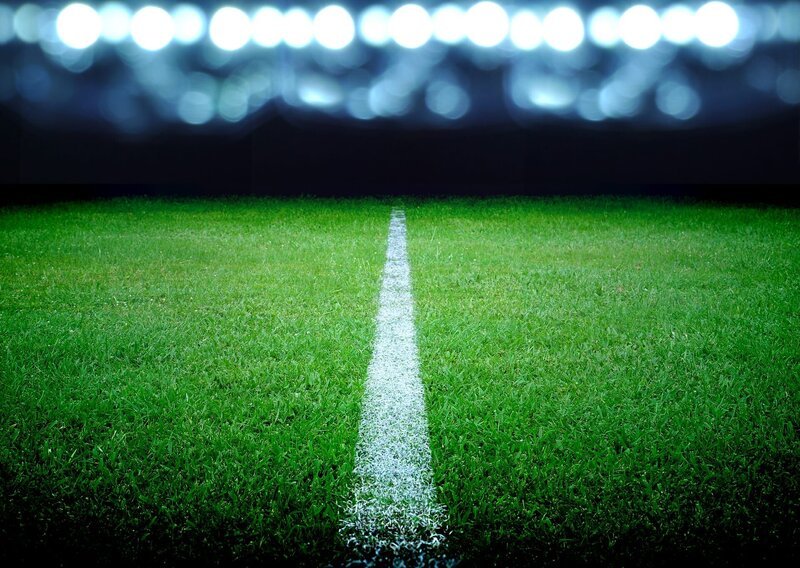 Soccer field and the bright lights – Bild: Depositphotos /​ pariwatlp