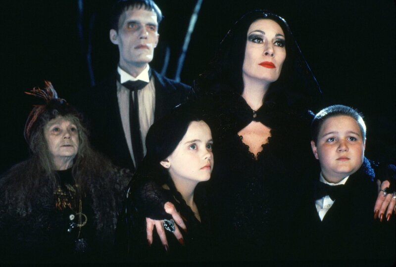 Die Addams Family – Bild: PLURIMEDIA (Splendor Films /​ Metro-Goldwyn-Mayer (MGM) /​ Orion Pictures /​ Paramount Pictures /​ Scott Rudin Productions)