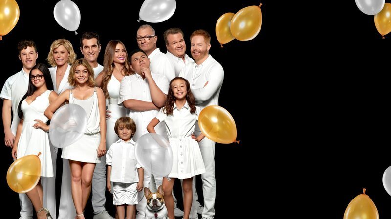 Nolan Gould (Luke Dunphy), Ariel Winter (Alex Dunphy), Julie Bowen (Claire Dunphy), Sarah Hyland (Haley Dunphy), Ty Burrell (Phil Dunphy), Sofía Vergara (Gloria Delgado), Jeremy Maguire (Joe Pritchett), Rico Rodriguez (Manny Delgado), Ed O’Neill (Jay Pritchett), Eric Stonestreet (Cameron Tucker), Aubrey Anderson-Emmons (Lily Tucker-Pritchett), Jesse Tyler Ferguson (Mitchell Pritchett). – Bild: ORF/​20th Century Fox