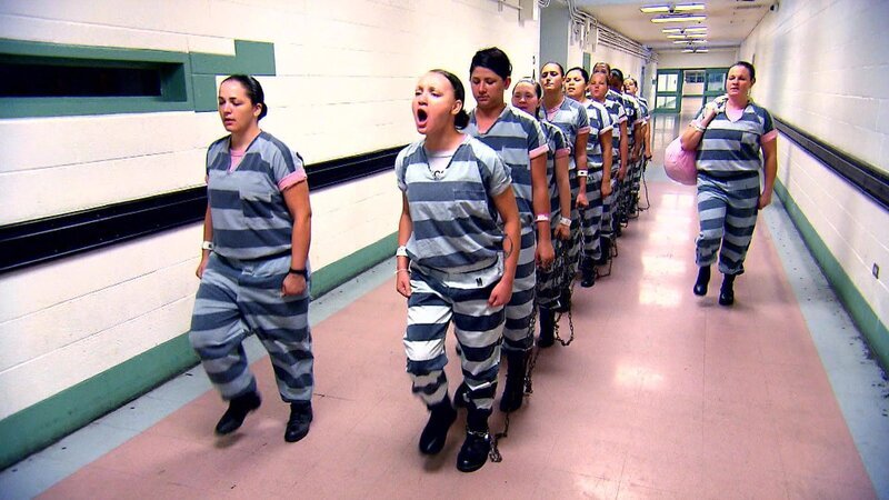 In Phoenix, Arizona, verrichten Gefangene bis zuletzt Arbeitseinsätze an der Kette, als sogenannte Chain Gangs. – Bild: CH Media