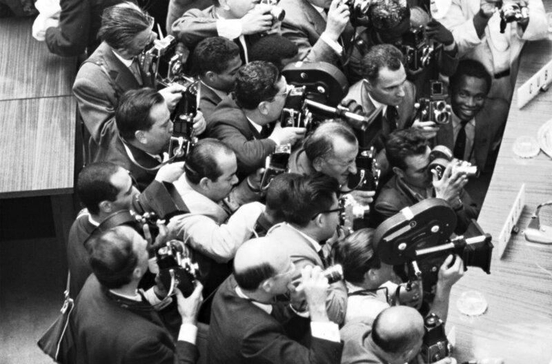 Standbild aus den Filmrollen, die Stevan Labudović beim ersten Gipfeltreffen der Blockfreien 1961 in Belgrad gefilmt hat – Bild: Poppy Pictures