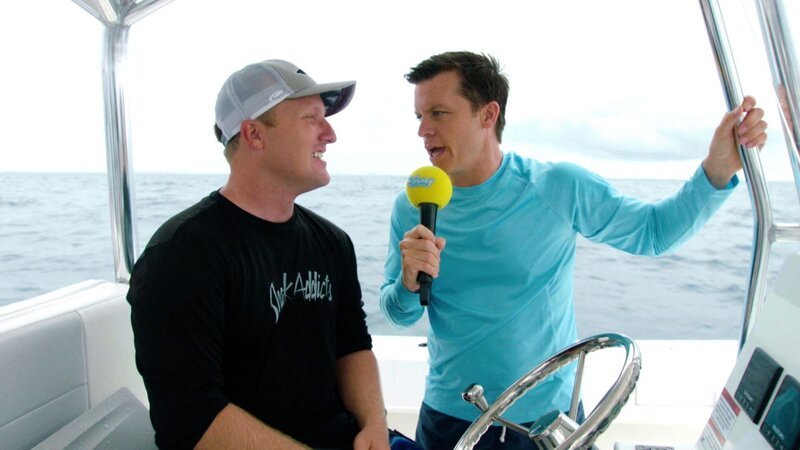 On the right: Benedikt Weber – Bild: Disney Channel