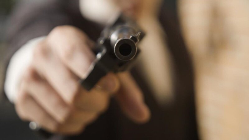 Jugendliche Gangsterbanden nutzen das Chaos im Berlin der Nachkriegszeit und verüben Überfälle. – Bild: Moritz Bauer