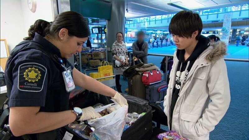 Officer Samar, Jemy Chen – Bild: Unknown