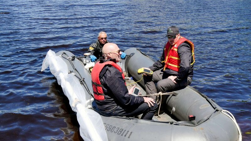 Tom Lewis (l.), Kandus Linde (r.) – Bild: THE HISTORY CHANNEL /​ Prometheus Entertainment