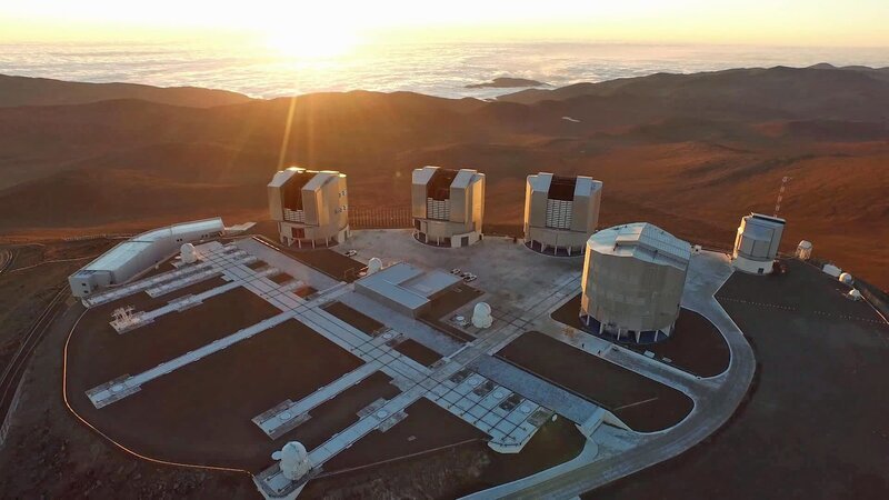 Tor zu den Sternen: Das European Southern Observatory auf dem nordchilenischen Cerro Paranal. – Bild: WeltN24 GmbH