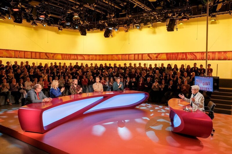 Günther Lainer, Katharina Straßer, Thomas Stipsits, Gerald Votava, Viktor Gernot, Oliver Baier. – Bild: ORF/​Günther Pichlkostner