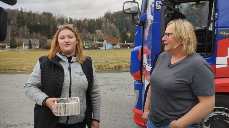 Caro und Helga(r.) – Bild: ATV