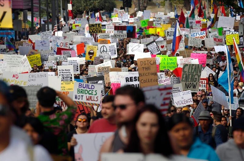 USA: Demokratie unter Beschuss – Bild: Francine Orr/​Los Angeles Times via Getty Images