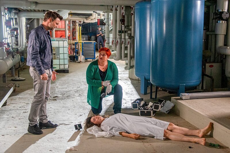 Im Bild: Jakob Seeböck, Veronika Polly, Naemi Latzer. – Bild: Stefanie Leo