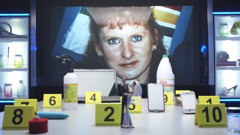 Am 30. August 2013 wird die 56-jährige Françoise Desnoue von ihrem Mann Éric bei der Polizei als vermisst gemeldet. – Bild: ZDF und Phare Ouest