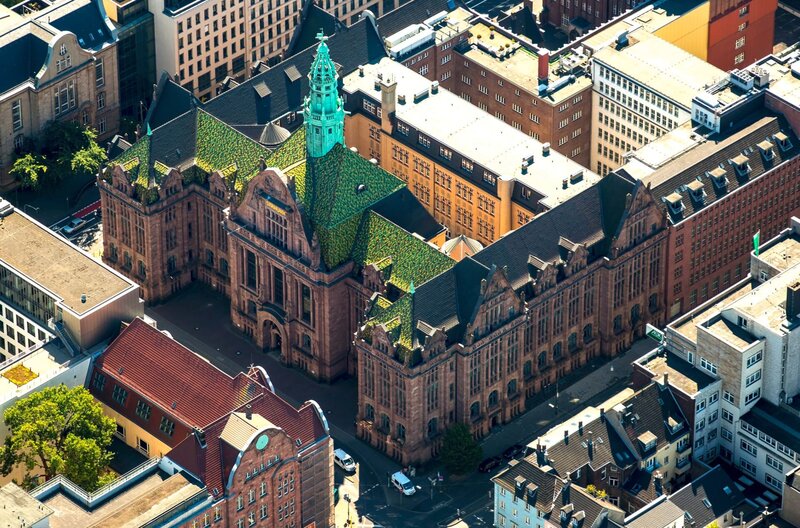 Vom Dorf zur Macht – Bild: WDR/​imageBROKER/​vario-images/​Hans Blossey