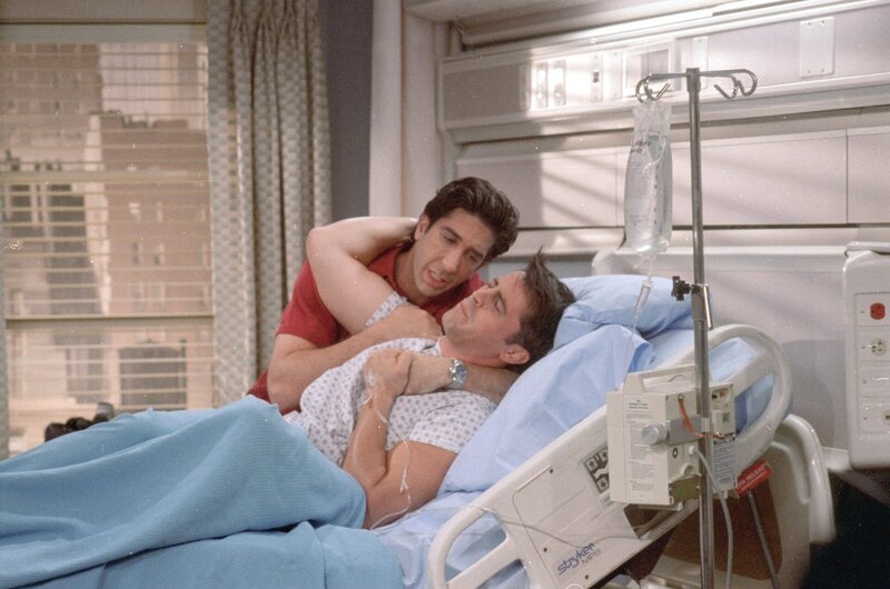 Ross Geller (David Schwimmer, l.); Joey Tribbiani (Matt LeBlanc, r.) – Bild: Warner Bros Entertainment Inc. All rights reserved. Lizenzbild frei