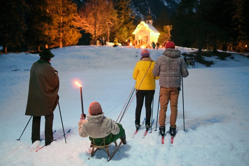 Weihnachtspäckchen ...haben alle zu tragen – Bild: Jacqueline Krause-Burberg