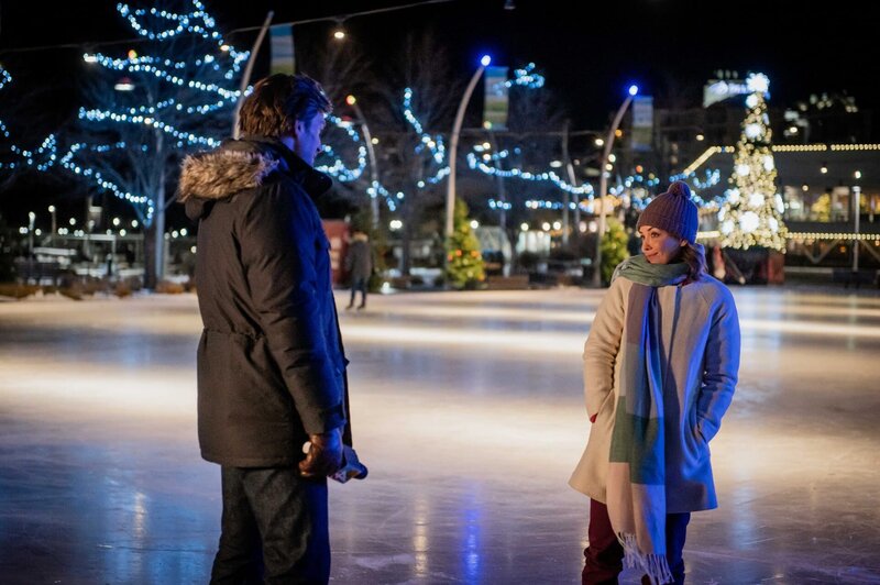 Das perfekte Weihnachts-Date – Bild: PAULINA_STEVENS_PHOTOGRAPHY /​ Tiberius Film GmbH & Co.KG