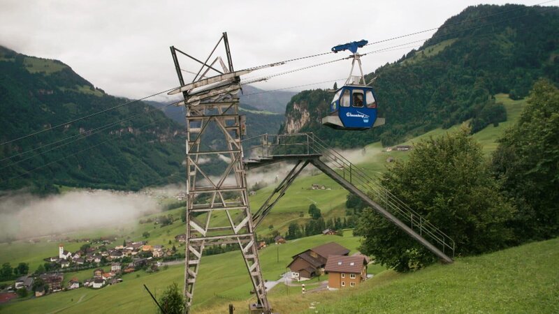 Die Wiesenbergbahn – drei Zwischenstationen auf zwei Kilometern Länge – Bild: SRF
