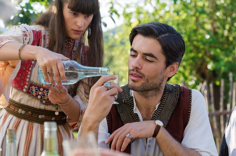 Luanas Schwur – Bild: Elsani & Neary Media